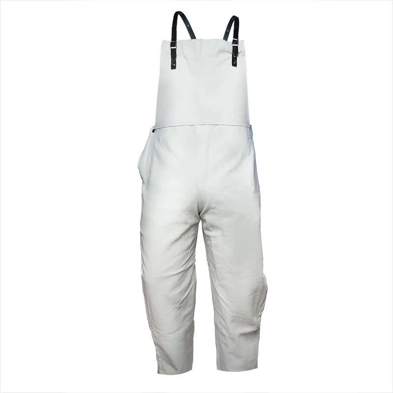 Leder Latzhose, Druckknöpfe